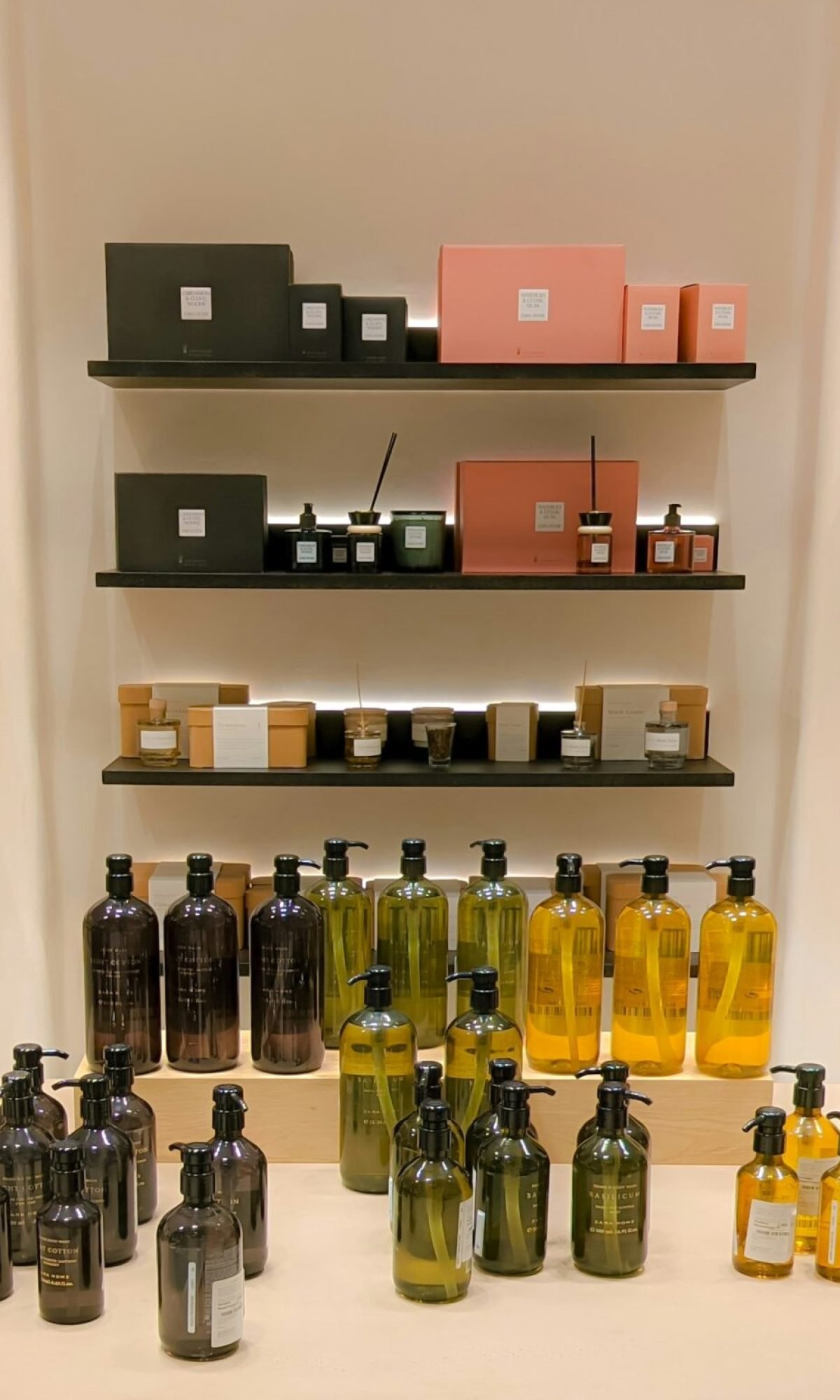 aknazar-arysbek-HVnsYDnGjaw-unsplash